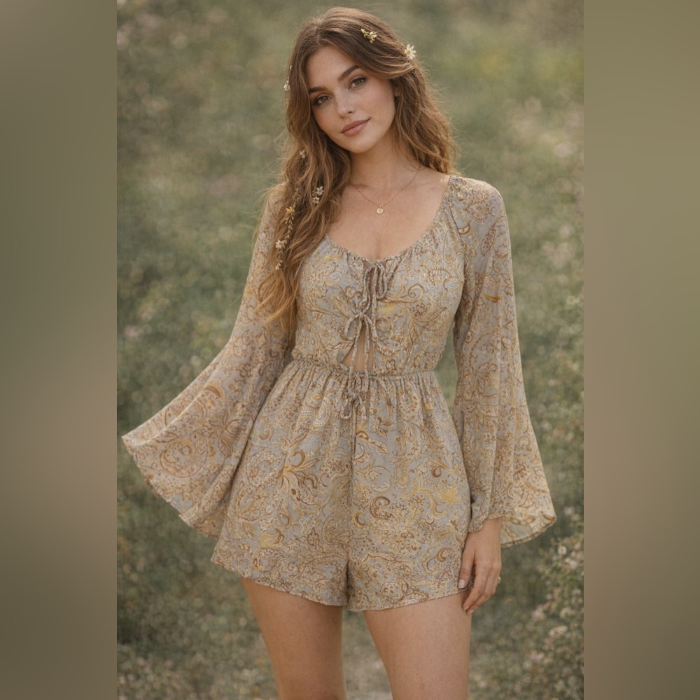 Style Rack Dusty Blue  Long Sleeved Size Small Romper Tie Closure Floral Paisley